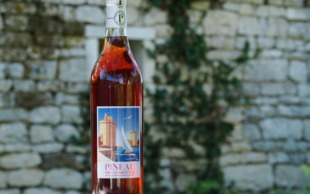 Qu’est-ce que le Pineau rosé ? Tout savoir sur le Pineau des Charentes